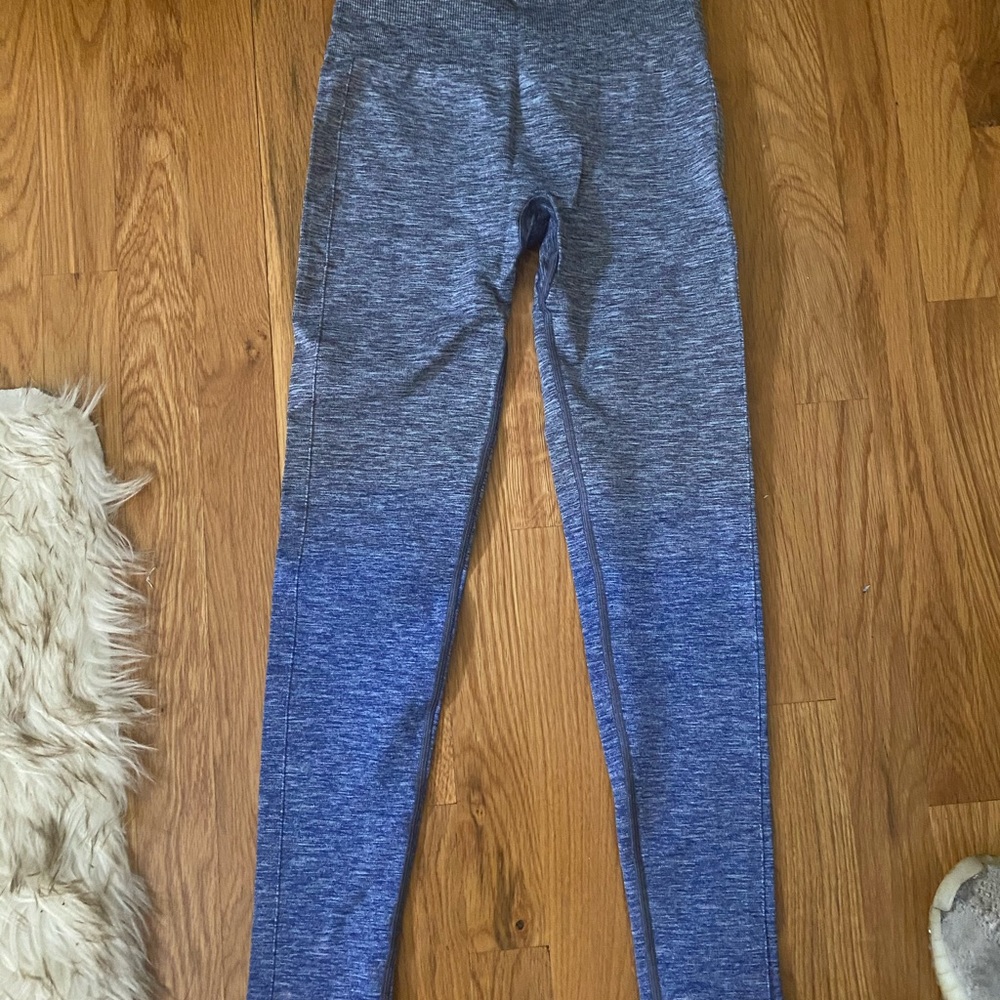 Lululemon Seamless blue and grey ombré leggings